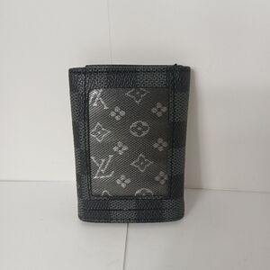 Faux Louis Vuitton Black and Gray Wallet